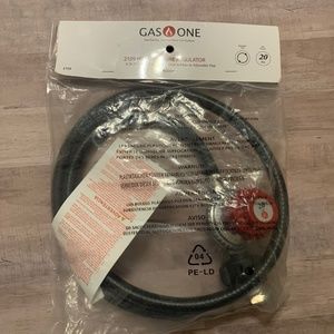 GasOne 2109-RED 4 ft High Pressure 0-20 PSI Adjustable Regulator w/Red QCC-1